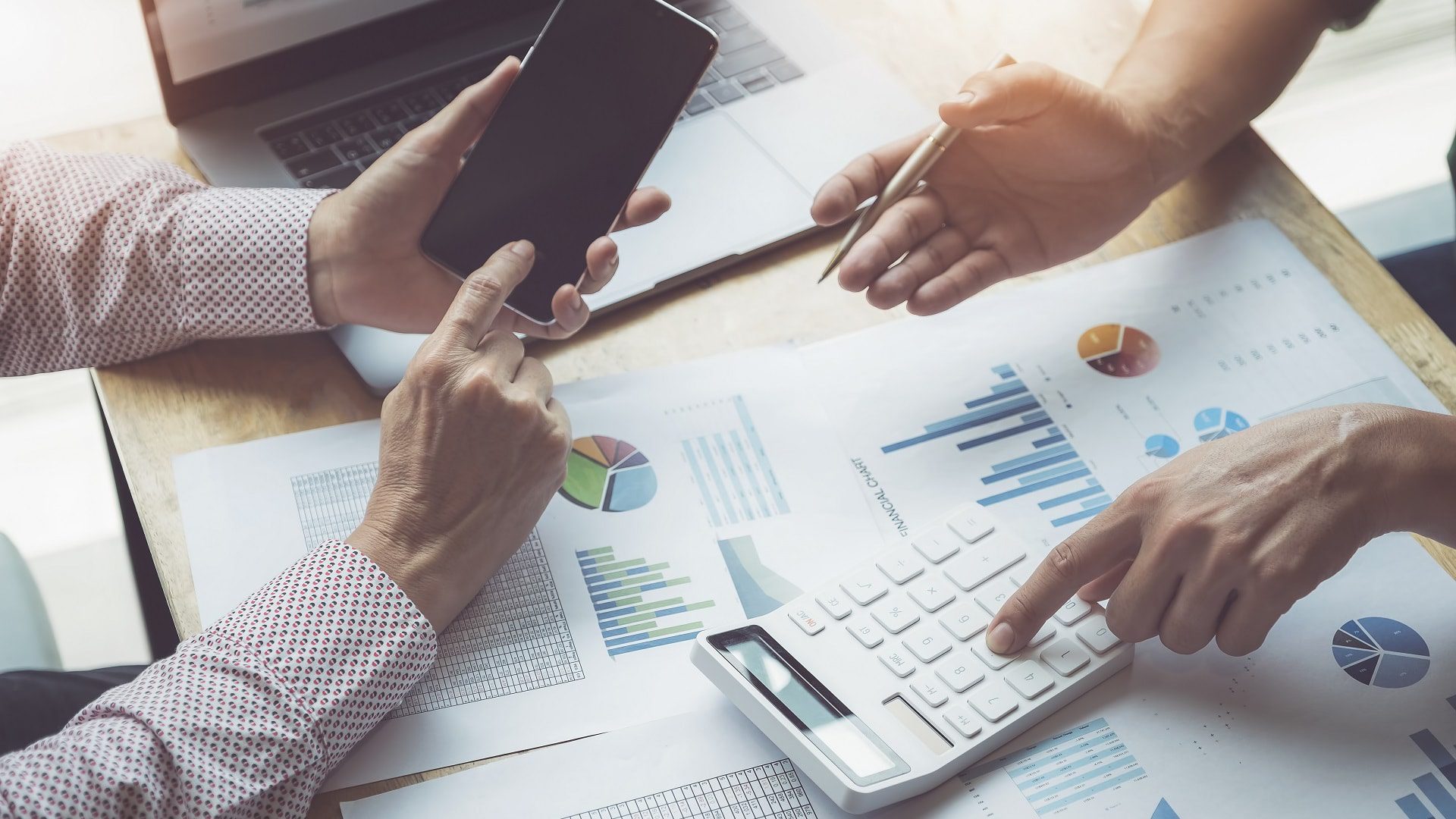 Read more about the article IT Cost Optimization: Key Strategies for Maximizing Efficiency and Reducing Expenses